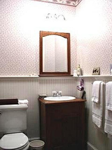 Lackawanna Bed & Breakfast Front Royal Room photo